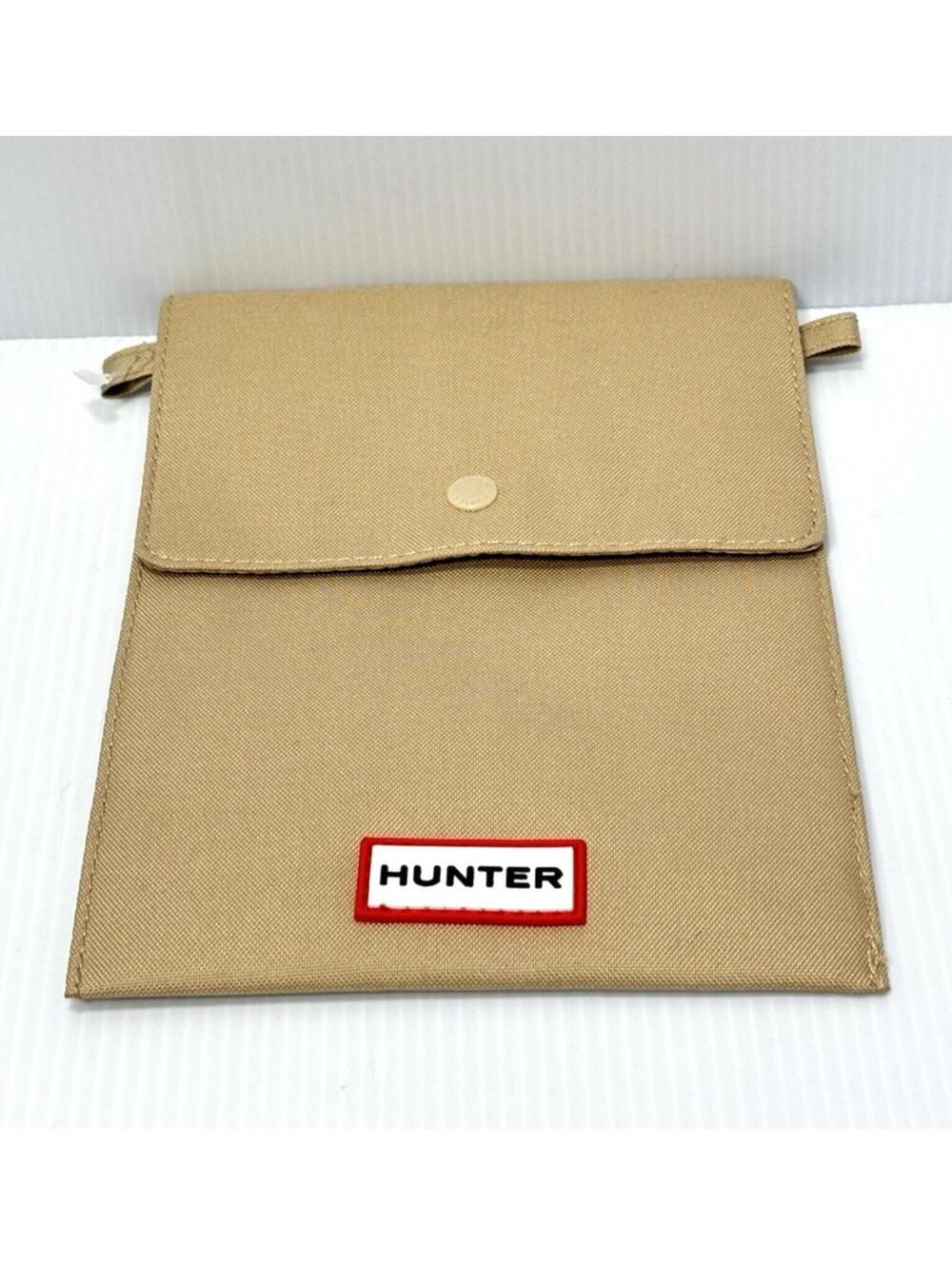 Hunter EVA Air Travel Amenity Pouch Kit Khaki Tan, No Strap
